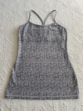Lululemon Power Y Tank Top Gray Micro Floral Racerback Womens Size 6 Active Yoga
